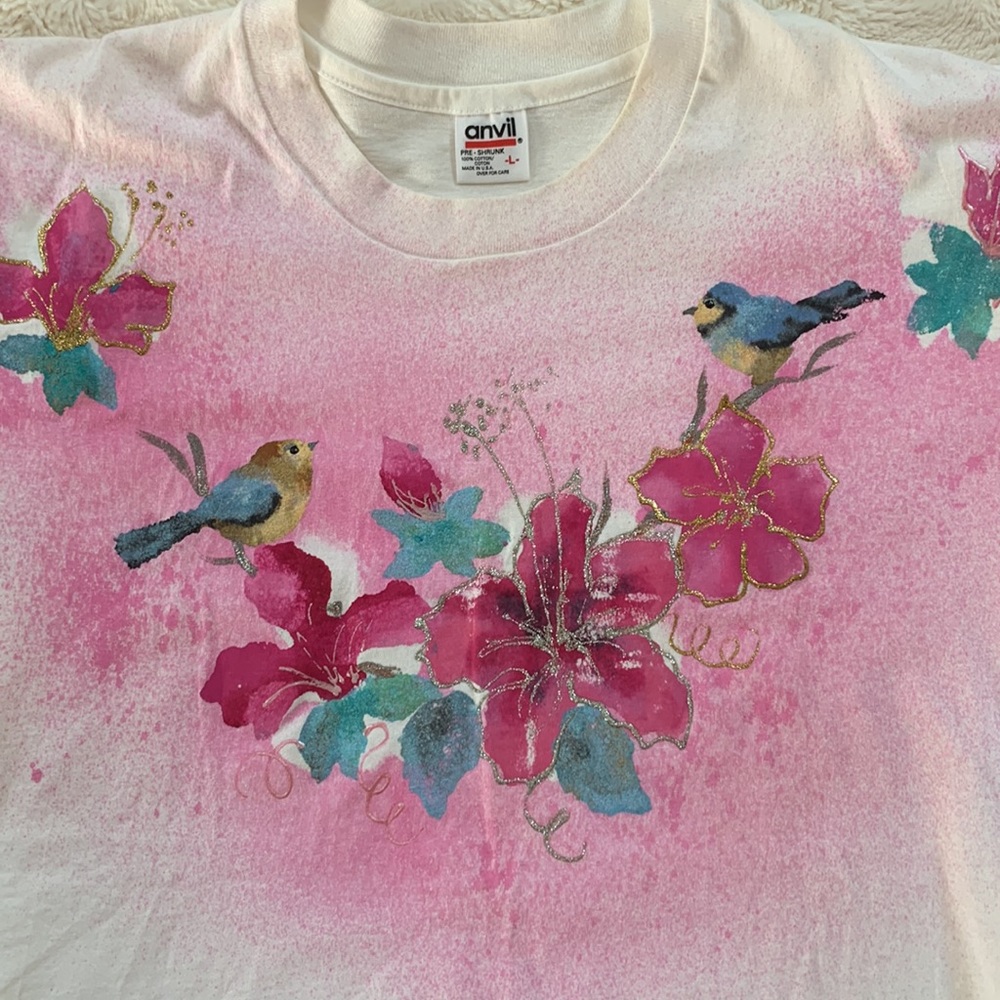 EUC Vintage Anvil Painted T Flowers and Blue Birds Size Large Single Stitch